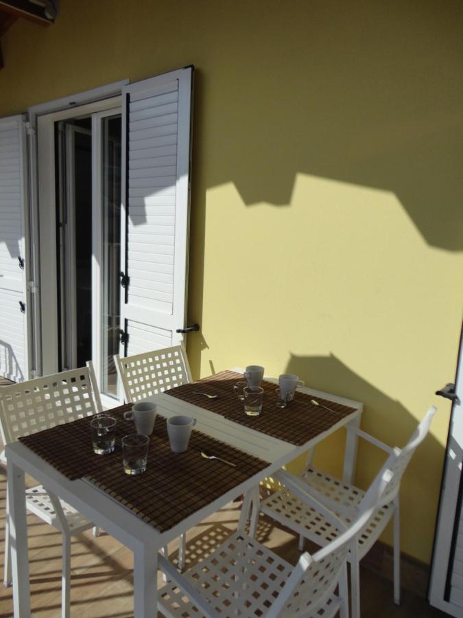 Casa Klimt Vicinissima Al Mare Parcheggio Privato Gratuito Se Disponibile Apartment Pescara Exterior photo